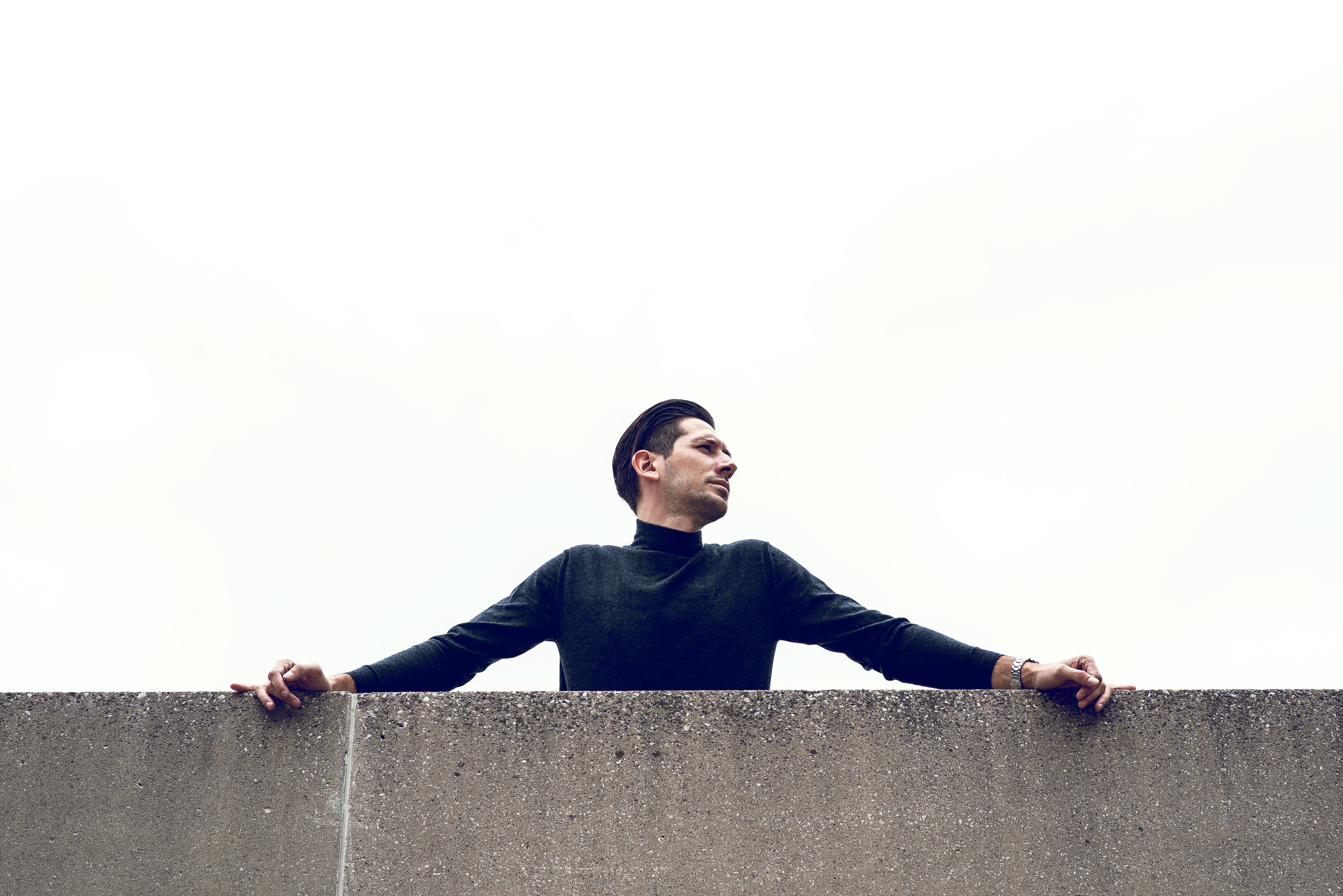 Javier R.
